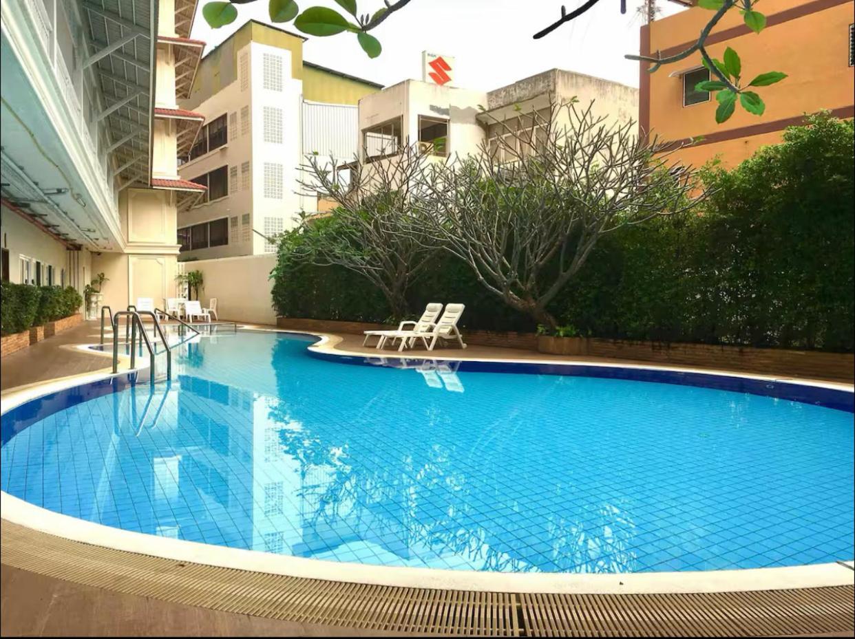 Baan Klang Condo Hotel HHQ Exterior foto