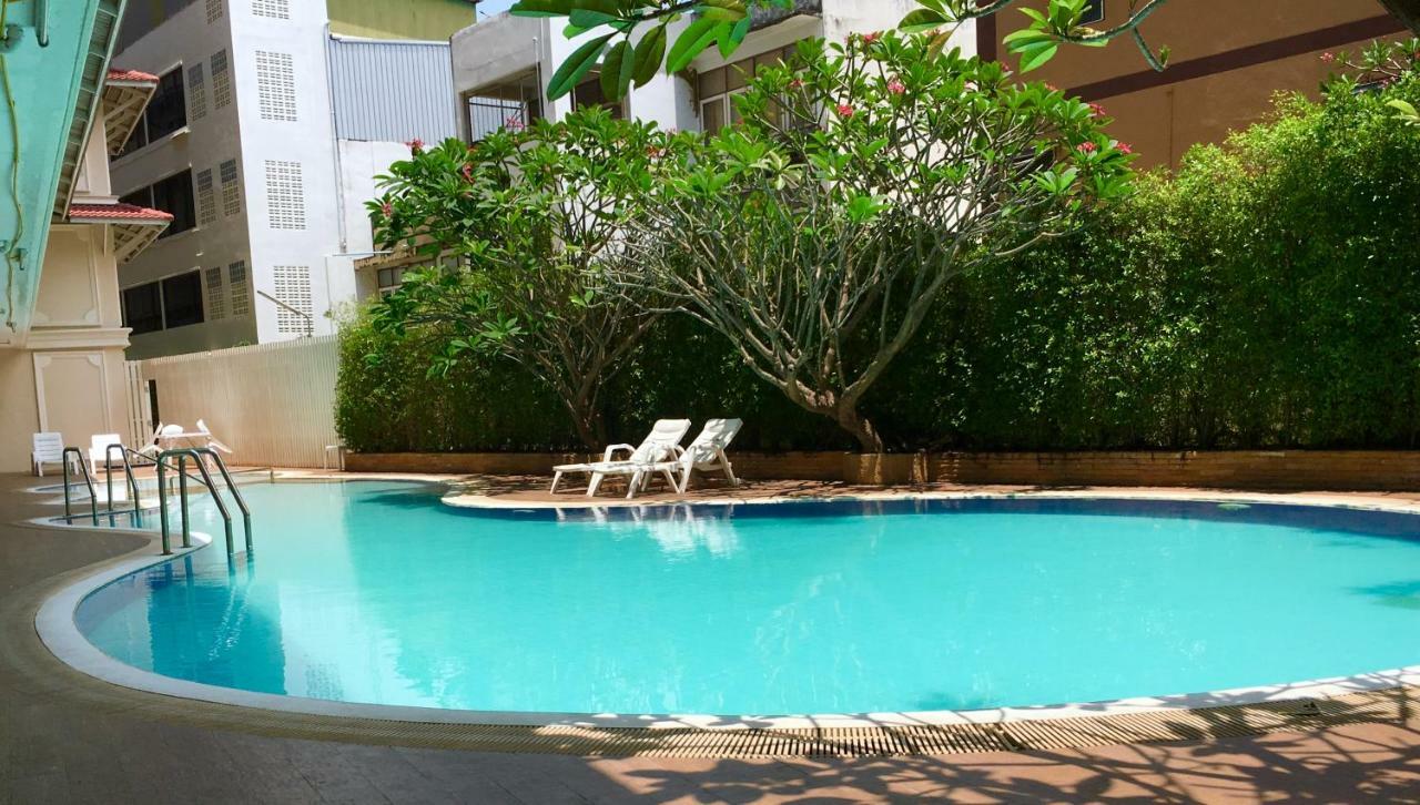 Baan Klang Condo Hotel HHQ Exterior foto